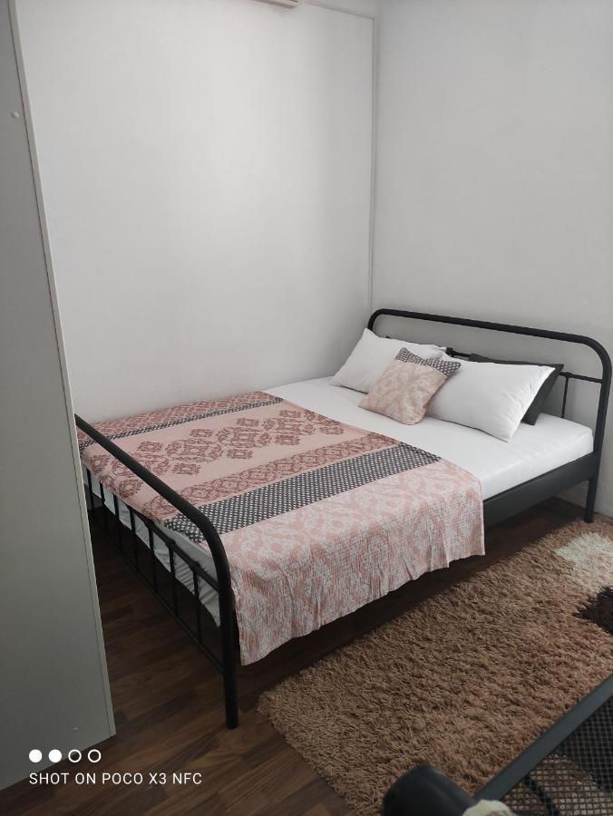 Apartmani Lana ชิเบนิก ห้อง รูปภาพ